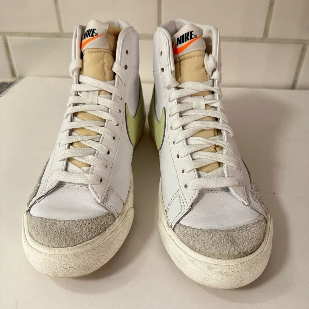Nike 7 mid blazer 77' vintage woman high top basketball sneaker GRN activewear